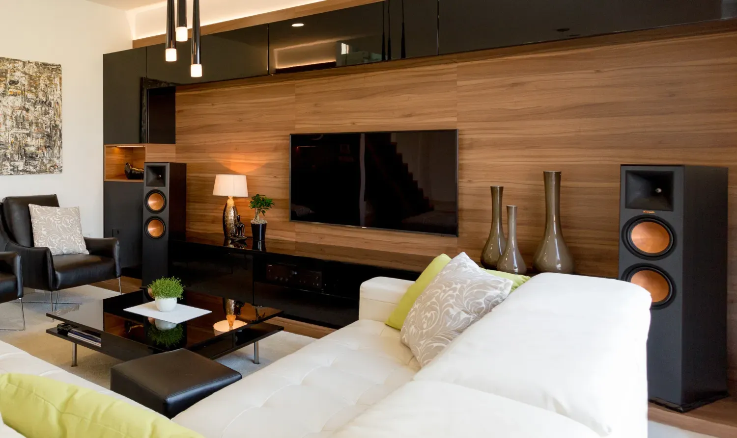 living-room-with-stereo-speakers